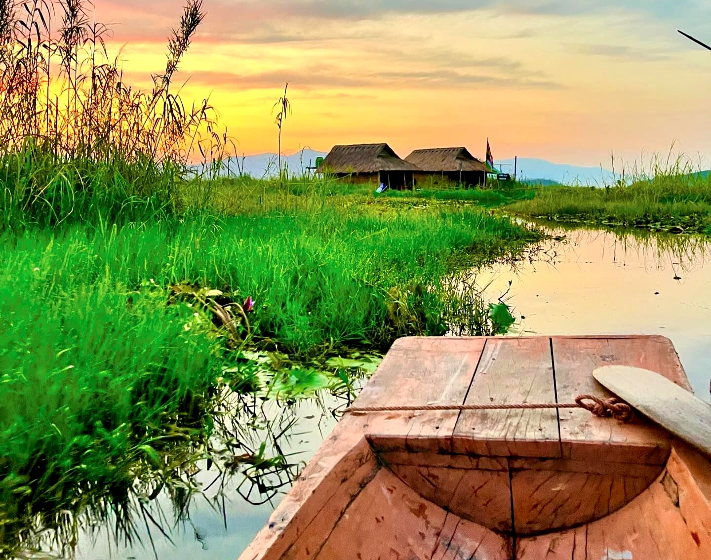 Loktak Lake, Manipur: Complete 2024 Travel Guide To India's Only ...